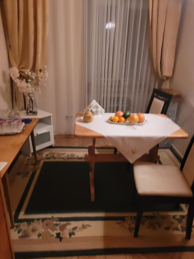 Pokoje Goscinne Victoria Kraków Eksteriør billede