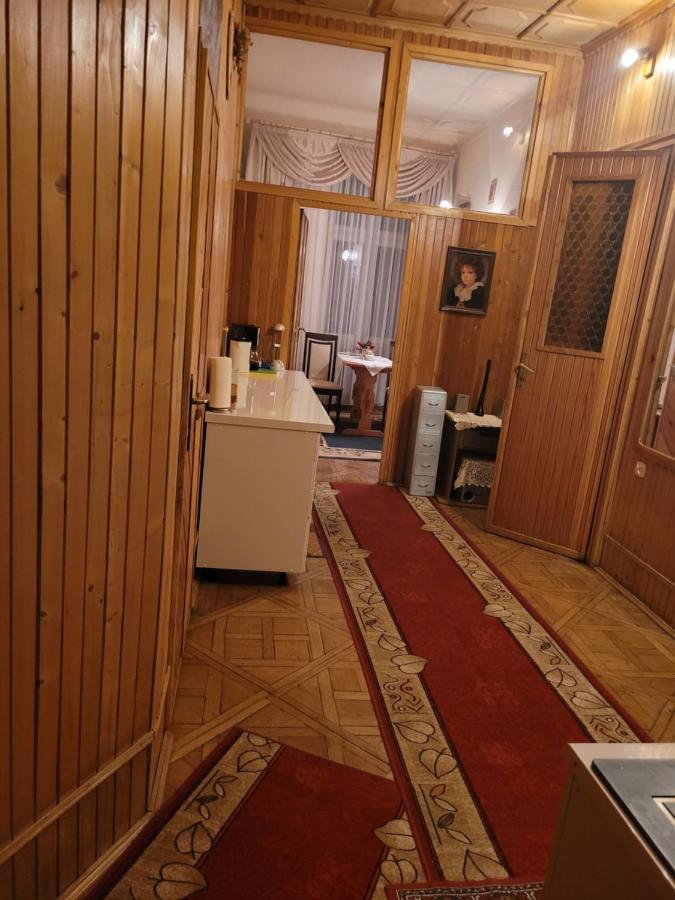 Pokoje Goscinne Victoria Kraków Eksteriør billede